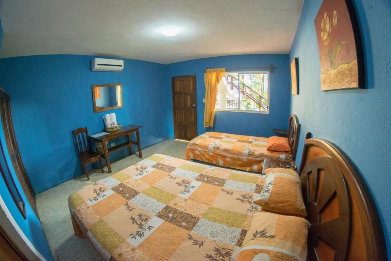 Hotel Cafe Del Sol Monterrico Bagian luar foto